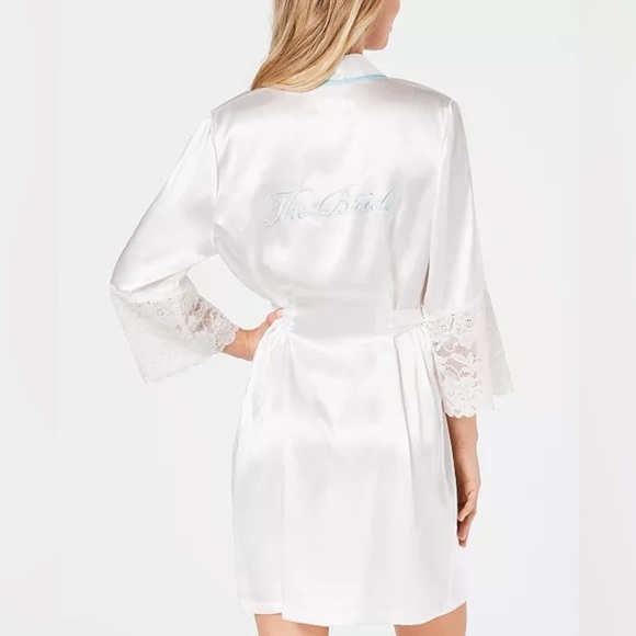 Linea Donatella “The Bride” Short Satin Wrap Robe – White S/M NWT - Picture 2 of 5